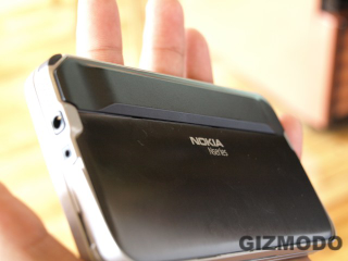 Illustration for article titled Nokia N810 WiMax Edition Tablet Hands On